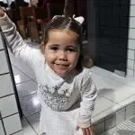 Isaías 40:11: “Como pastor, ele cuida do seu rebanho…”